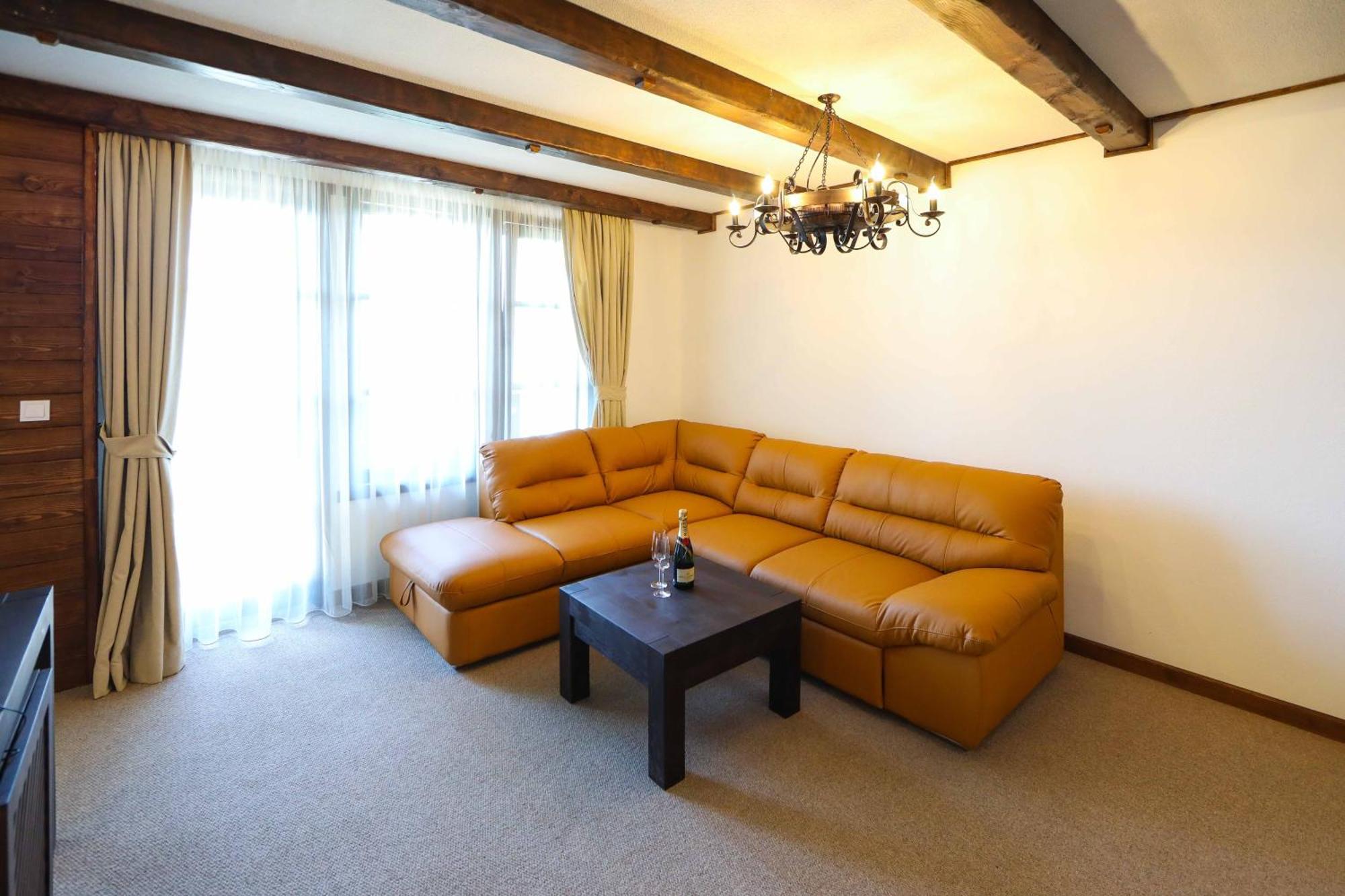 Hotel Lesten Szoba fotó