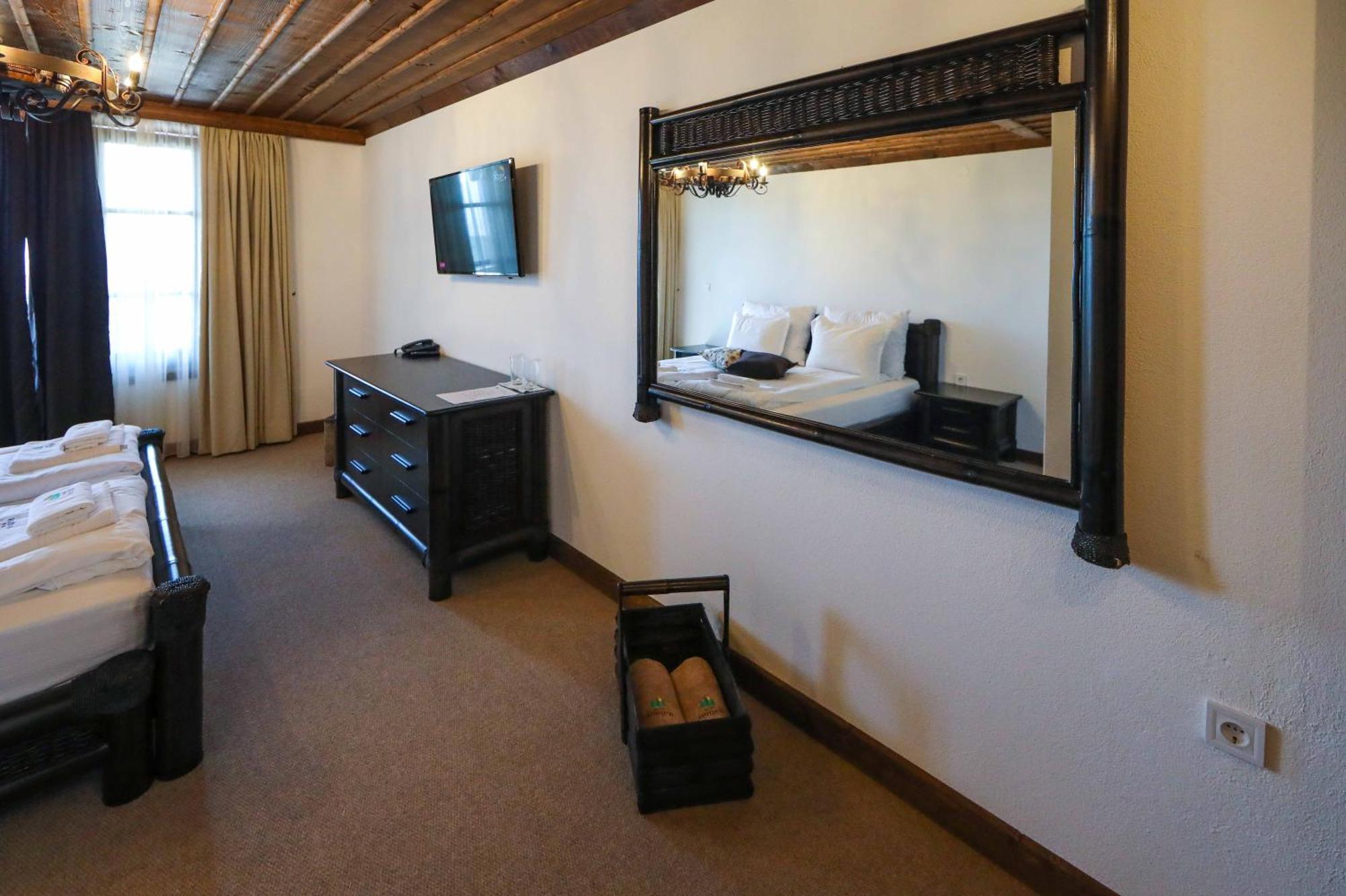 Hotel Lesten Szoba fotó