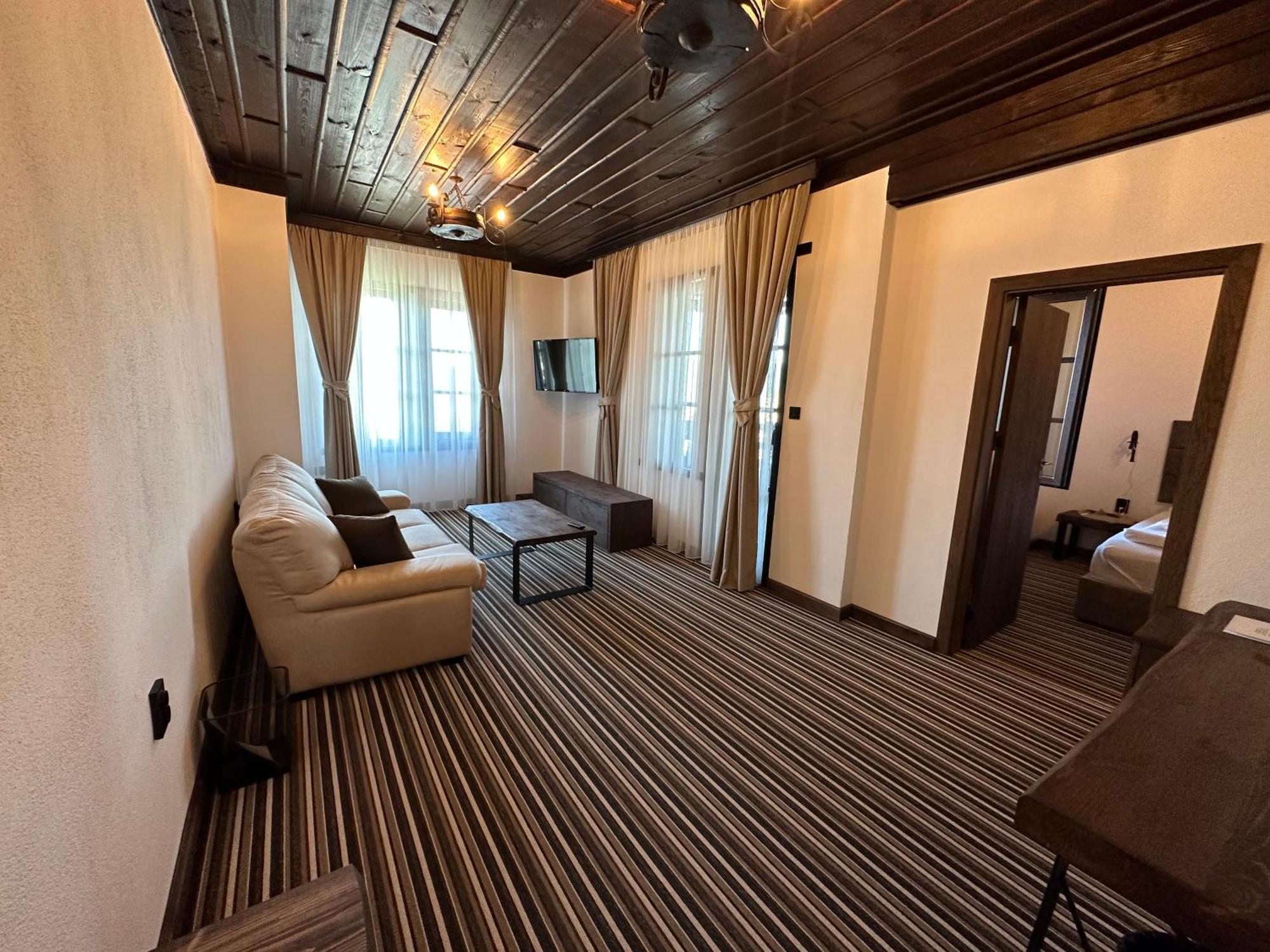 Hotel Lesten Kültér fotó